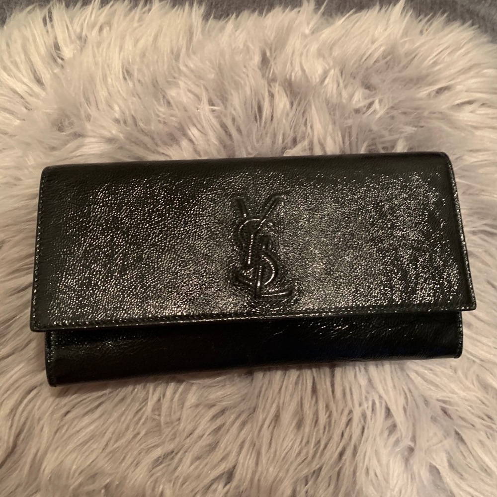 YSL TEXTURED PATENT LEATHER CLUTCH